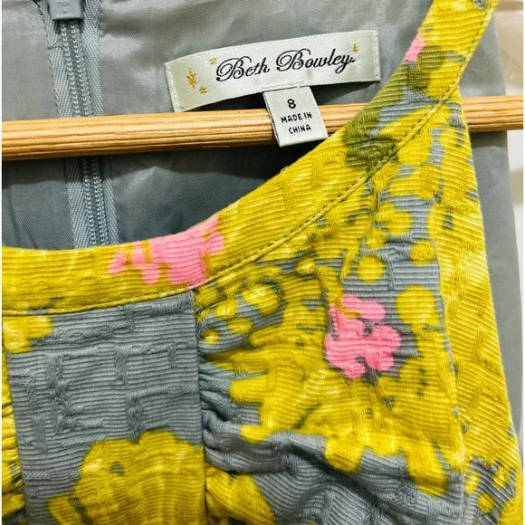 Beth Bowley Anthropologie Yellow Gray Floral Sleeveless Knee Length Dress Size 8 - Picture 2 of 3